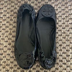 Tory Burch Ballet Flat; Black Leather (Size 7)